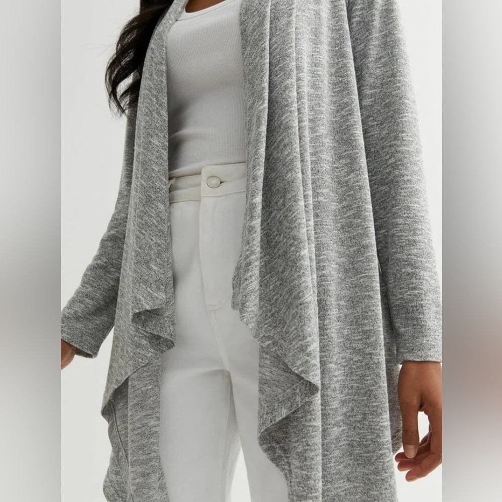 Harlow and rose open flowing cardigan size medium